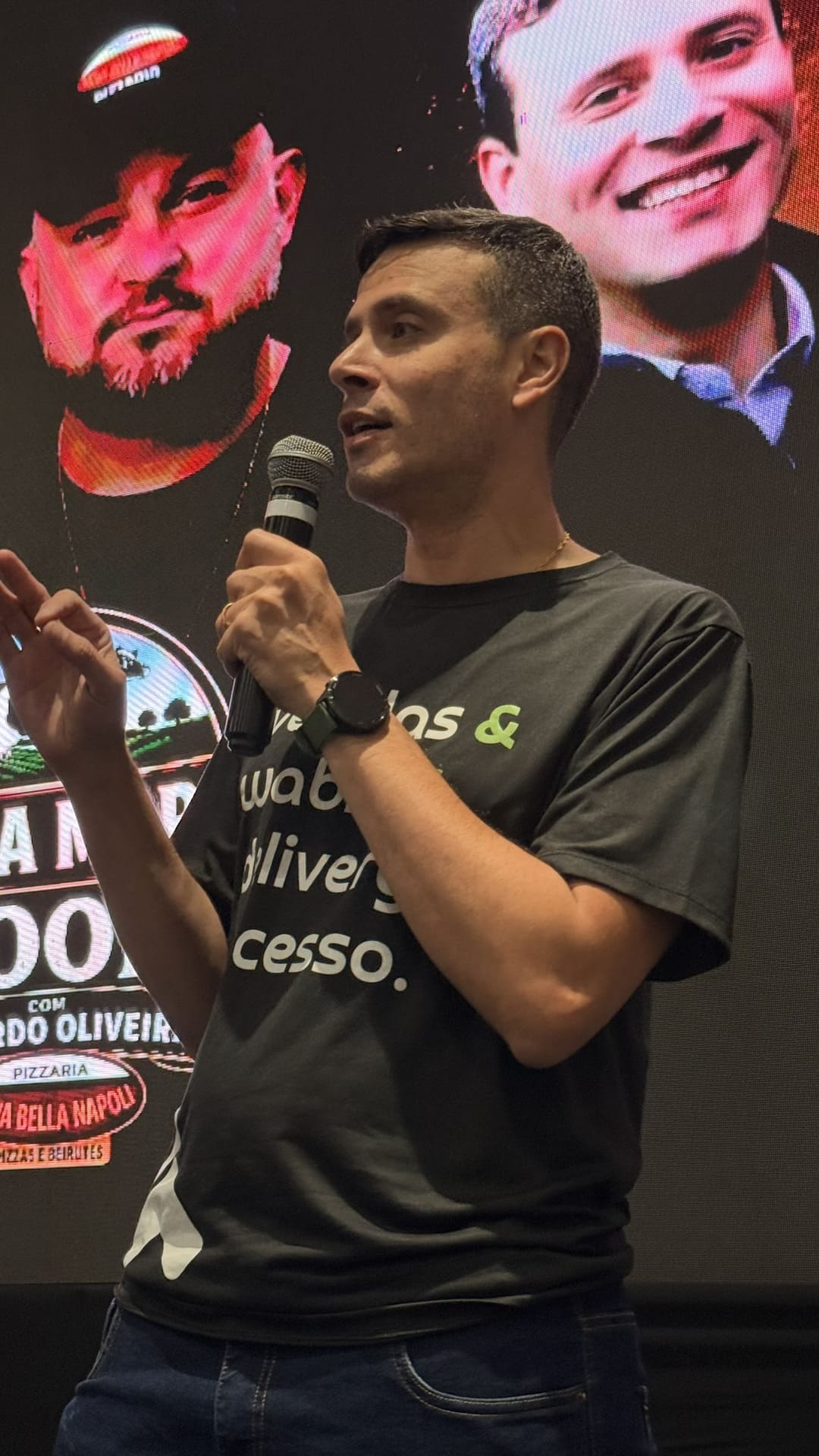 Wildes Lima no palco do Santa Maria Food